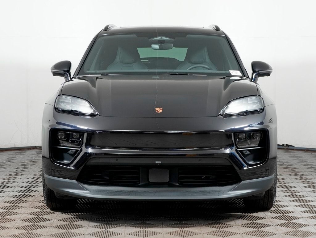 2026 Porsche Macan 4 Electric Base