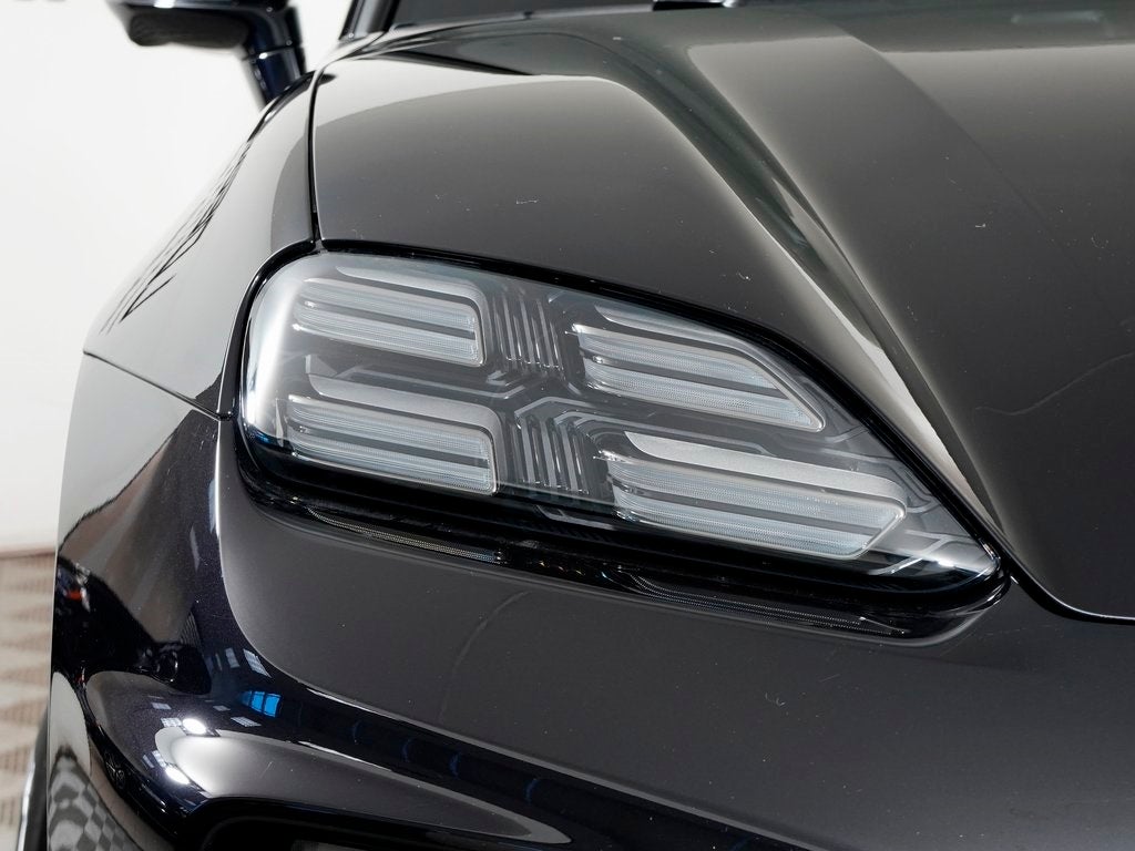 2026 Porsche Macan 4 Electric Base