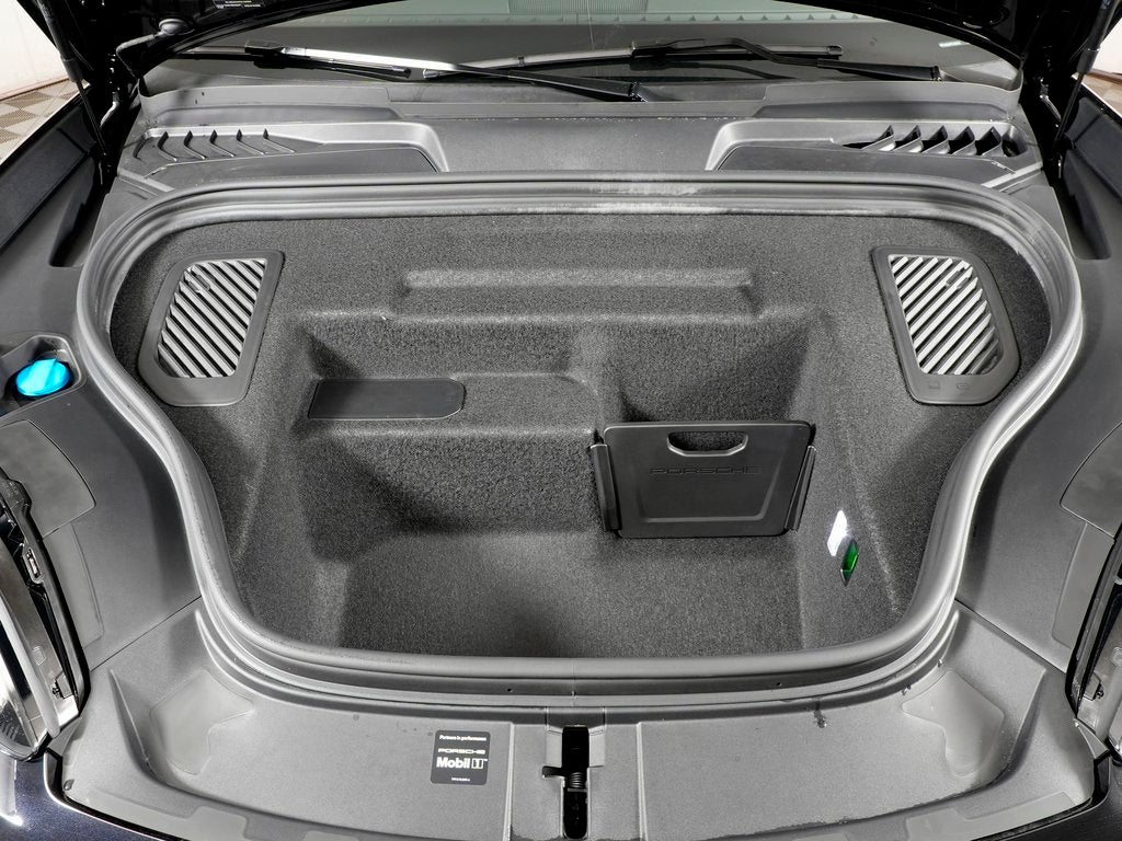 2026 Porsche Macan 4 Electric Base