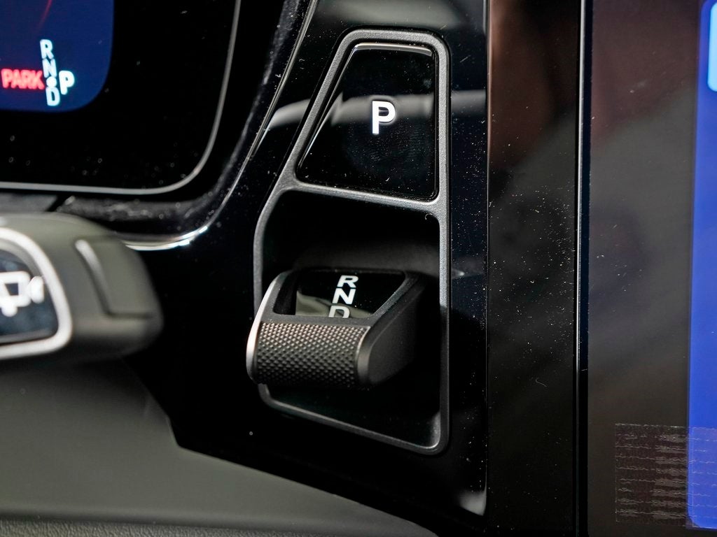 2026 Porsche Macan 4 Electric Base