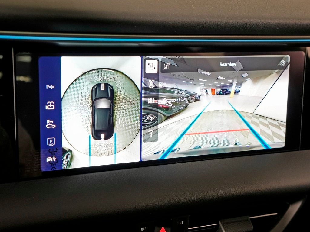 2026 Porsche Macan 4 Electric Base