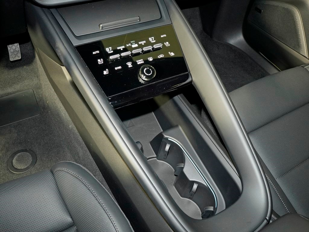 2026 Porsche Macan 4 Electric Base