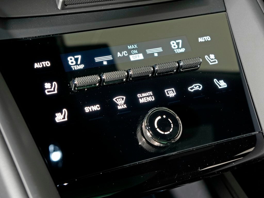 2026 Porsche Macan 4 Electric Base