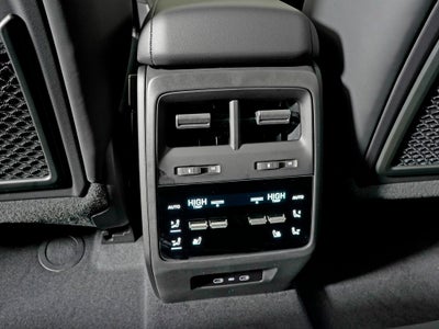 2026 Porsche Macan 4 Electric Base