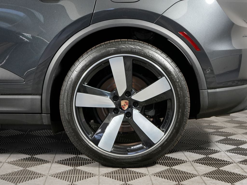 2025 Porsche Macan Electric 4