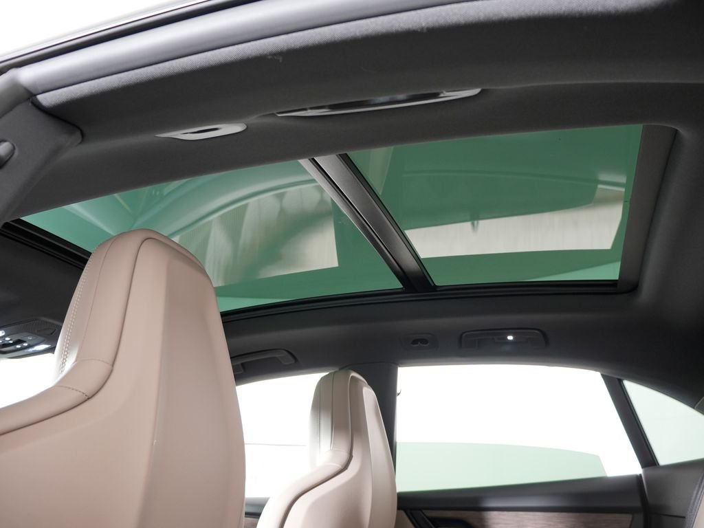 2025 Porsche Macan Electric 4