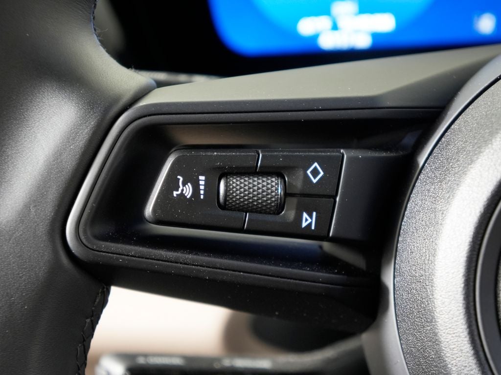 2025 Porsche Macan Electric 4
