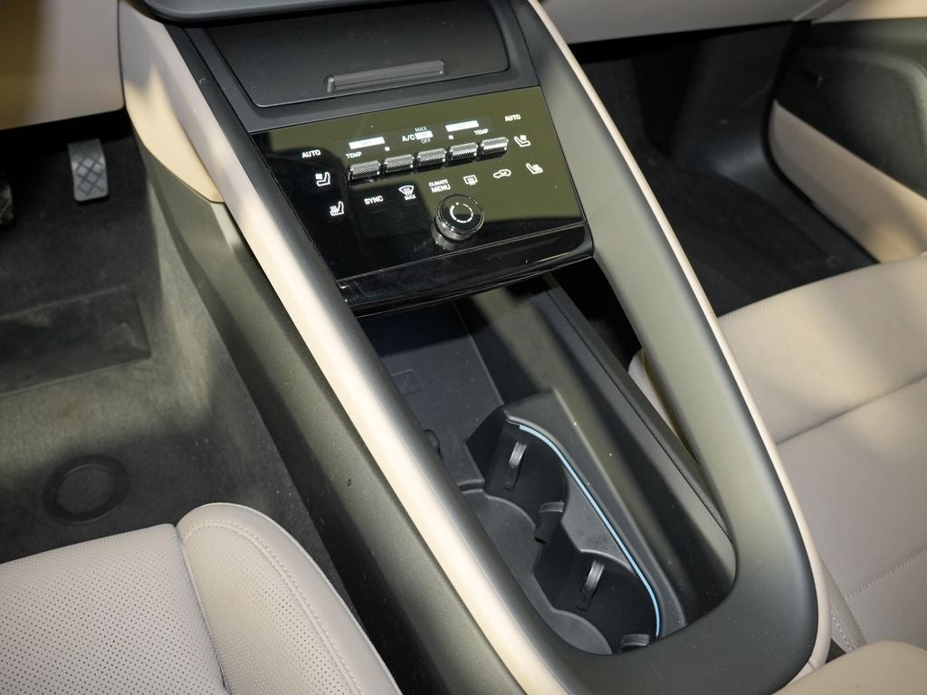 2025 Porsche Macan Electric 4