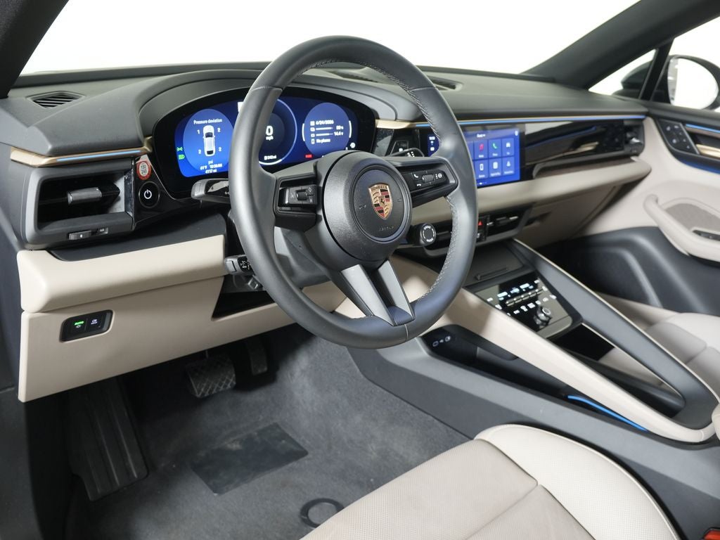 2025 Porsche Macan Electric 4