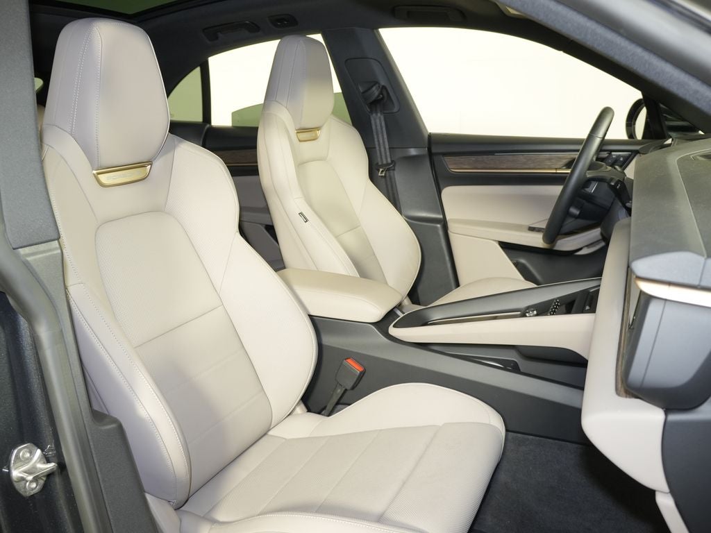 2025 Porsche Macan Electric 4