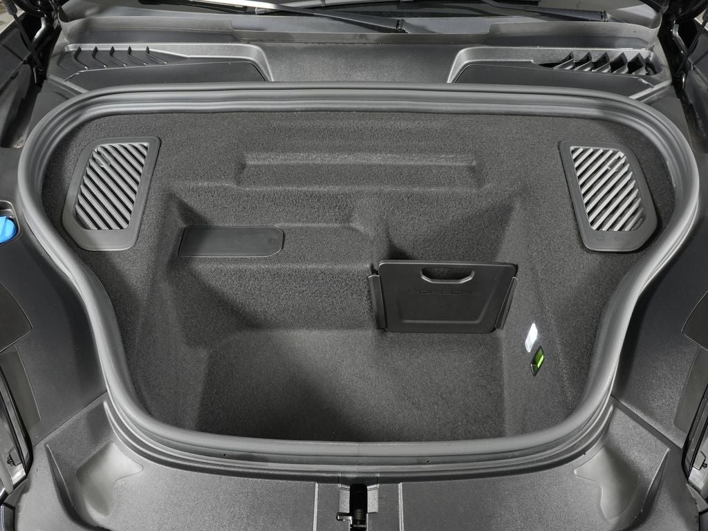2025 Porsche Macan Electric 4