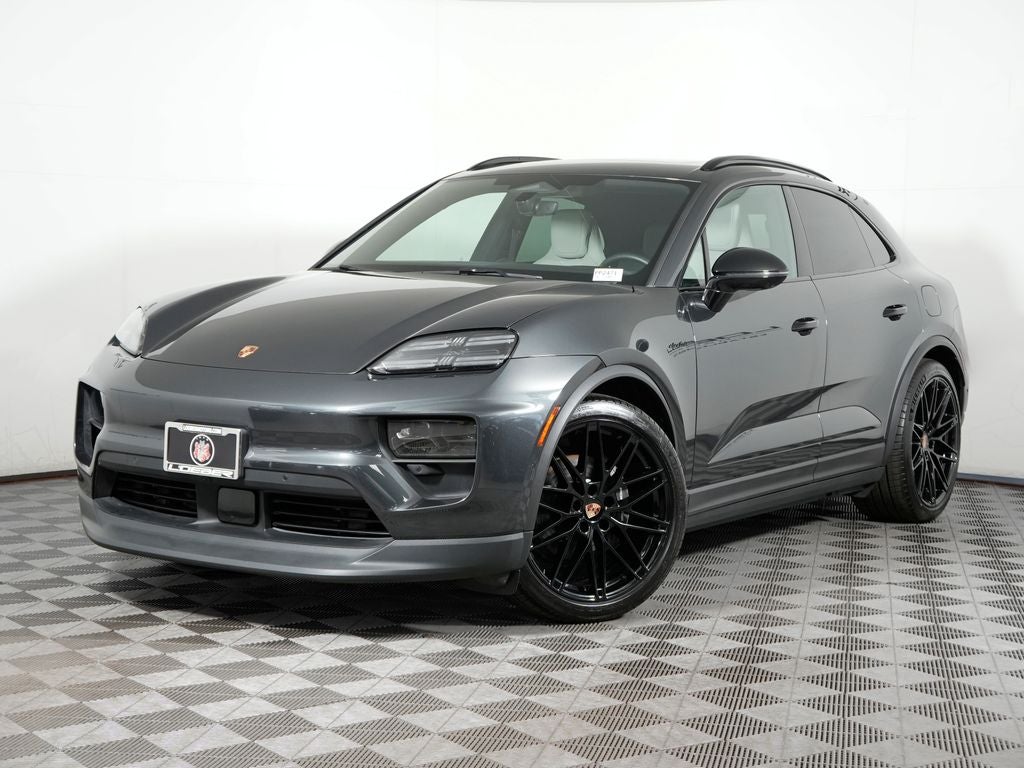 2025 Porsche Macan Electric 4