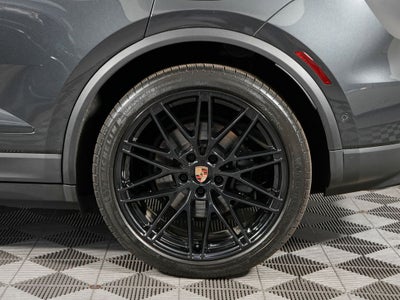 2025 Porsche Macan Electric 4