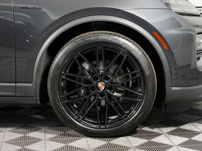 2025 Porsche Macan Electric 4