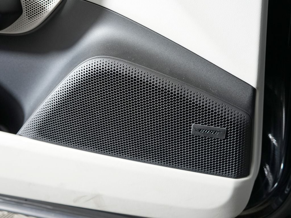 2025 Porsche Macan Electric 4
