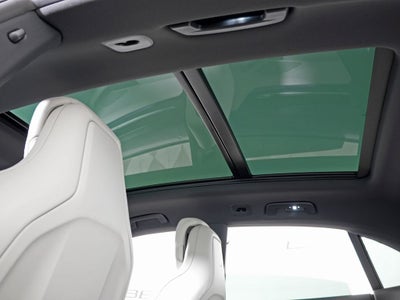 2025 Porsche Macan Electric 4