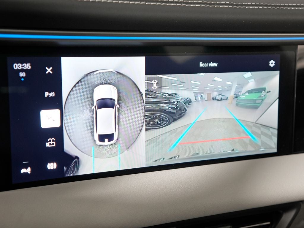 2025 Porsche Macan Electric 4