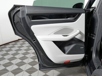 2025 Porsche Macan Electric 4