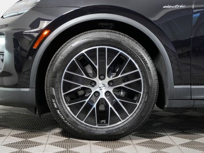 2025 Porsche Macan Electric 4