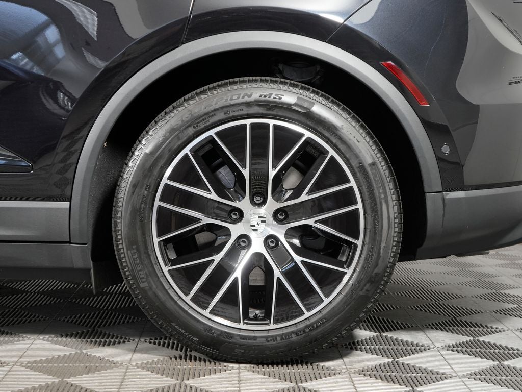 2025 Porsche Macan Electric 4