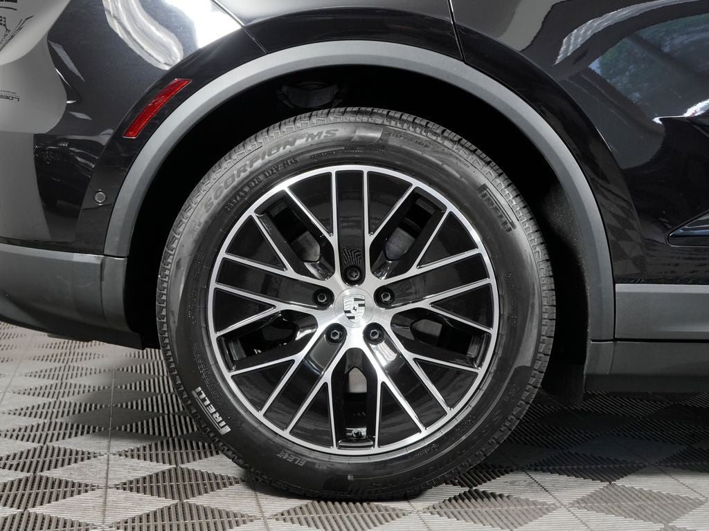2025 Porsche Macan Electric 4