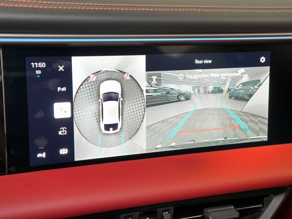 2025 Porsche Macan Electric 4