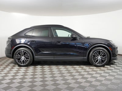 2025 Porsche Macan Electric 4