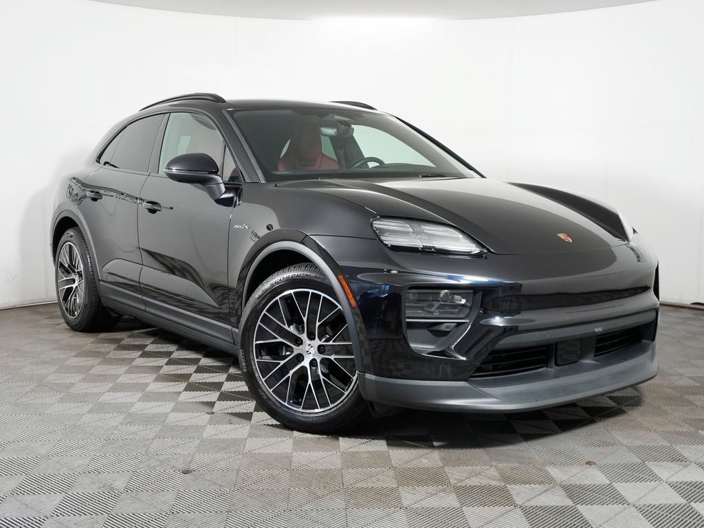 2025 Porsche Macan Electric 4
