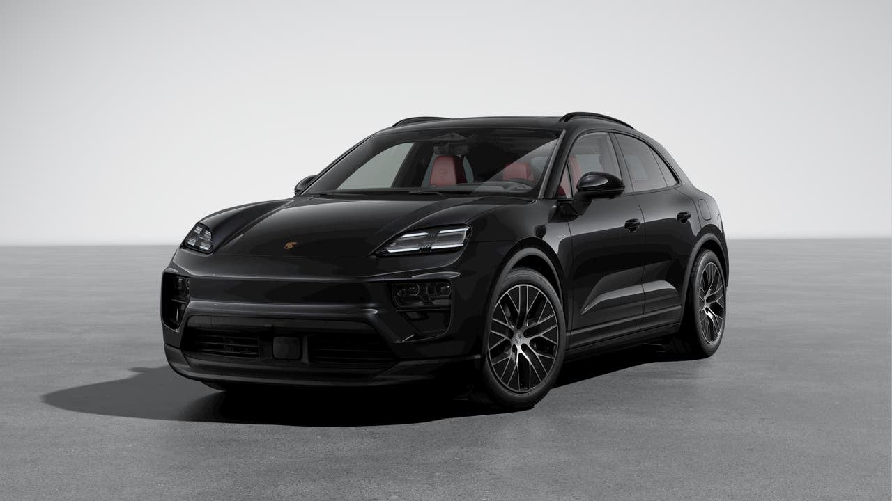 2025 Porsche Macan Macan 4 Electric's photo