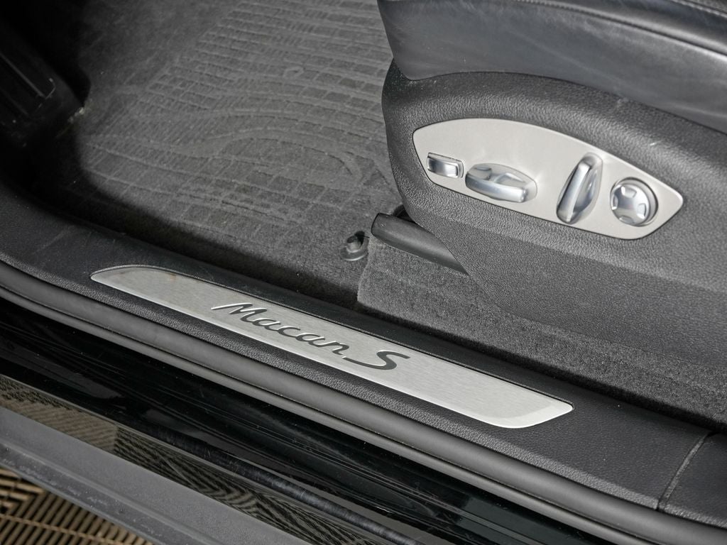 2021 Porsche Macan S