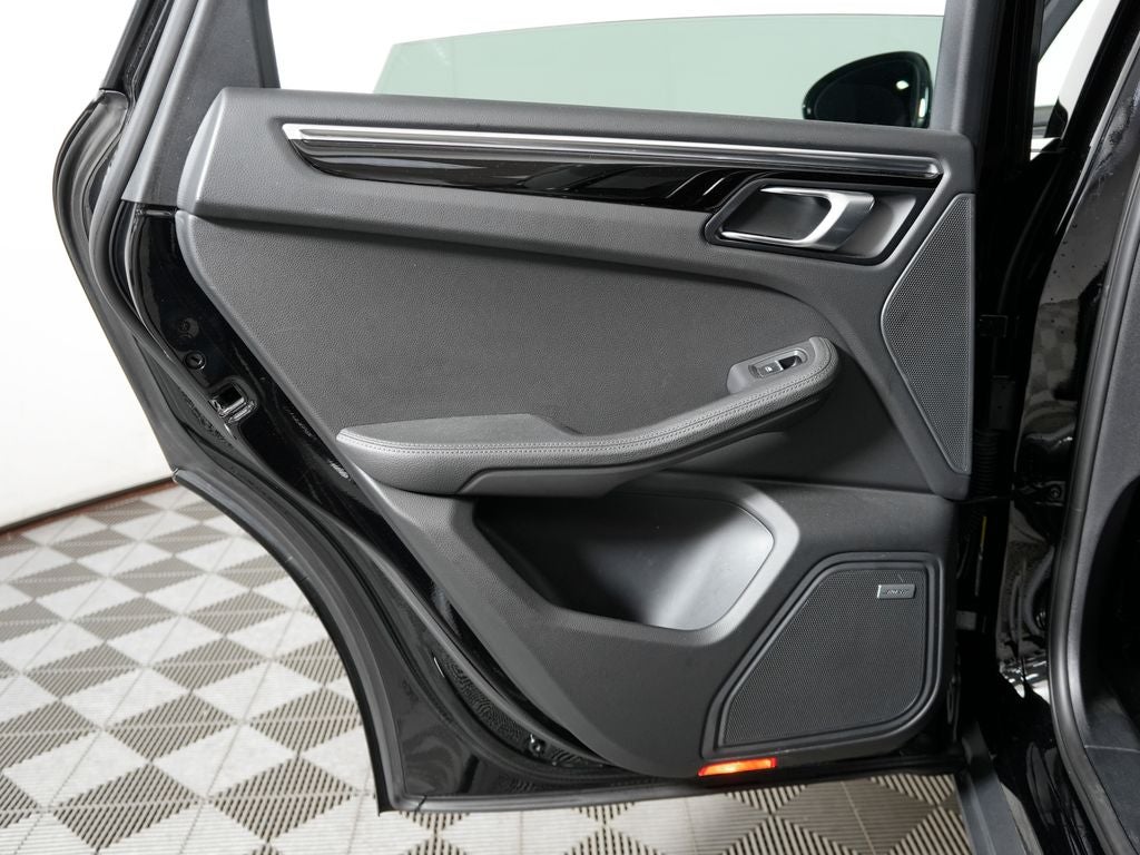 2021 Porsche Macan S