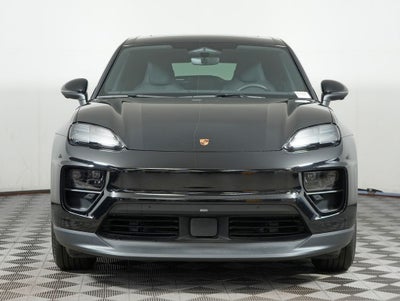 2025 Porsche Macan Electric 4S