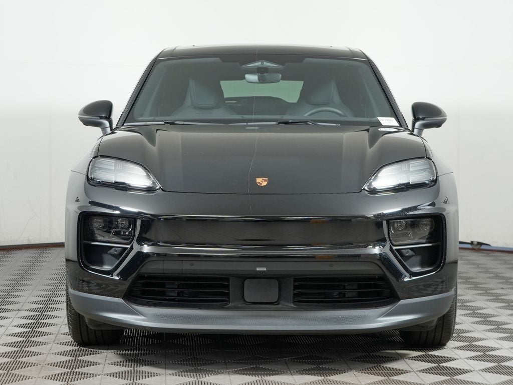 2025 Porsche Macan Electric 4S