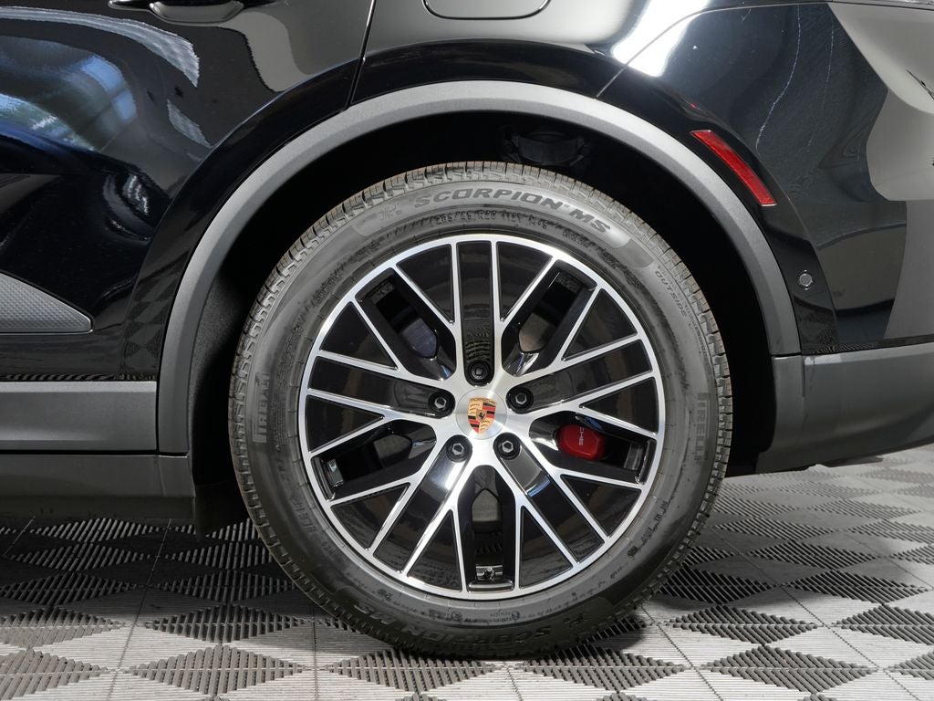 2025 Porsche Macan Electric 4S