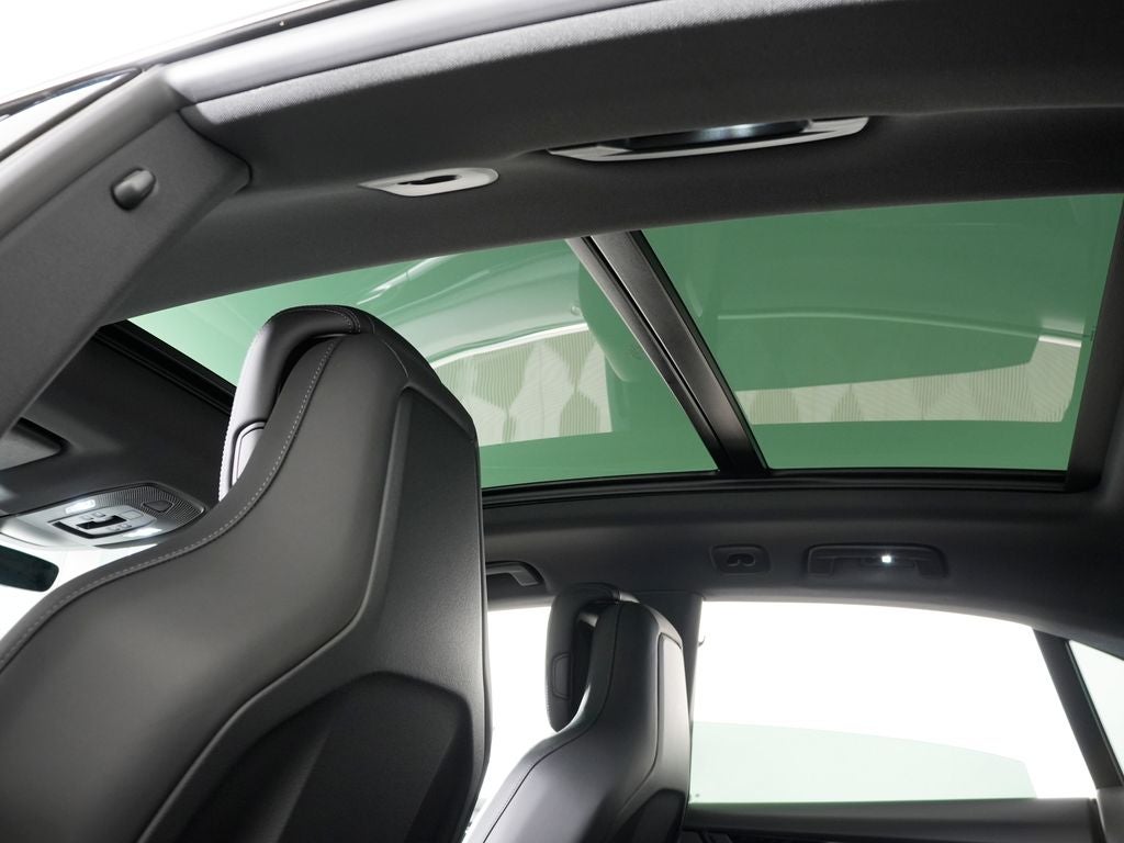 2025 Porsche Macan Electric 4S