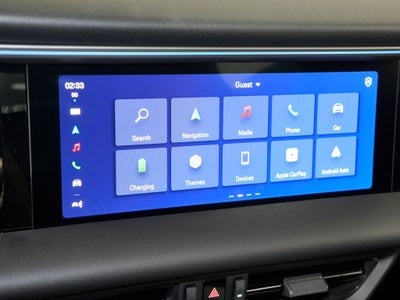 2025 Porsche Macan Electric 4S