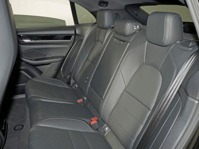 2025 Porsche Macan Electric 4S