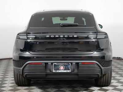 2025 Porsche Macan Electric 4S