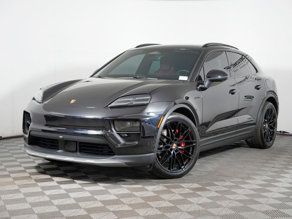 2025 Porsche Macan Electric 4S