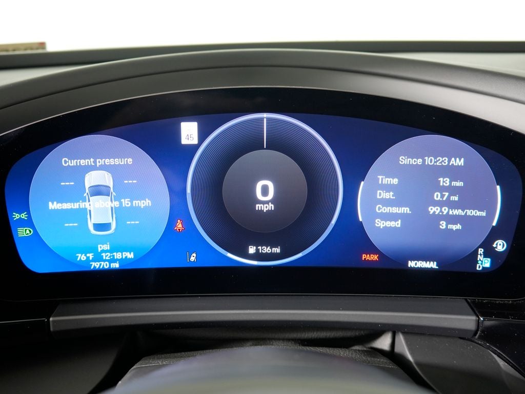 2025 Porsche Macan Electric 4S