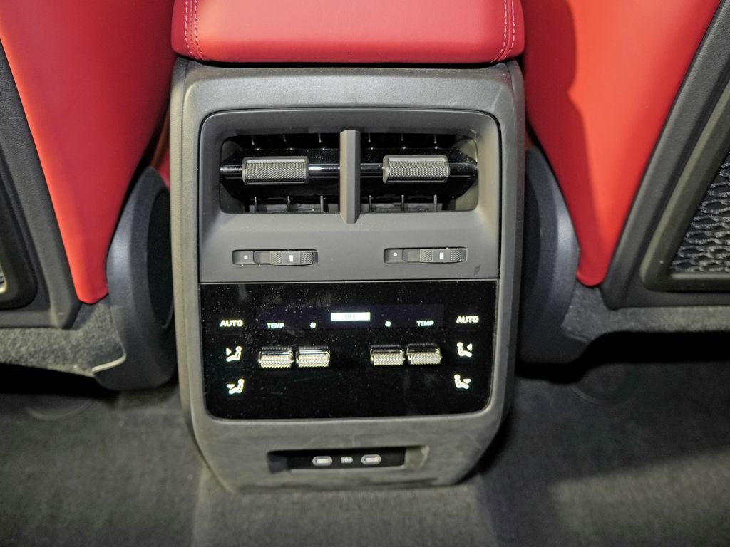 2025 Porsche Macan Electric 4S