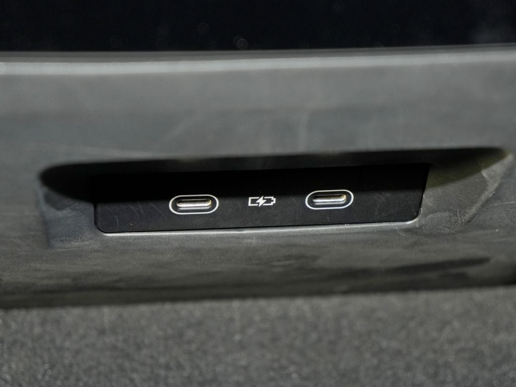 2025 Porsche Macan Electric 4S