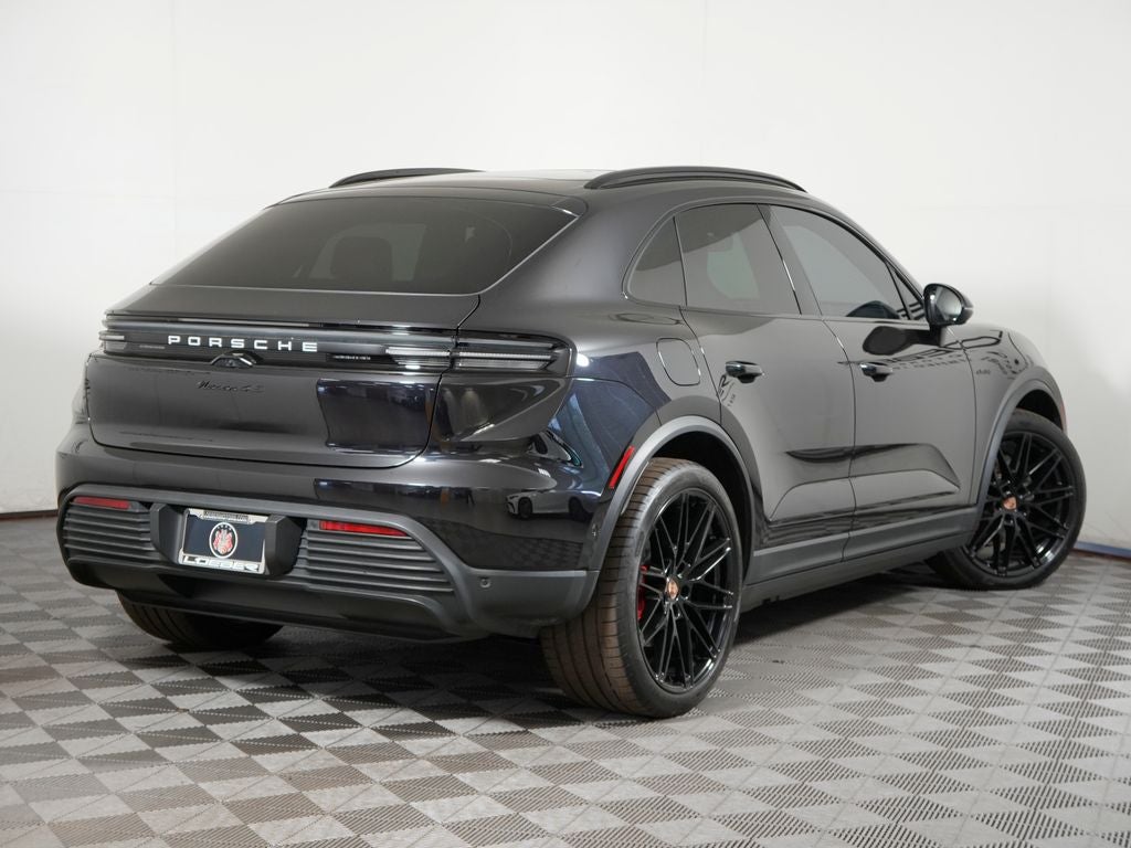 2025 Porsche Macan Electric 4S