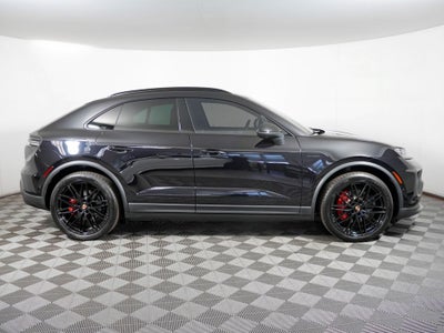 2025 Porsche Macan Electric 4S