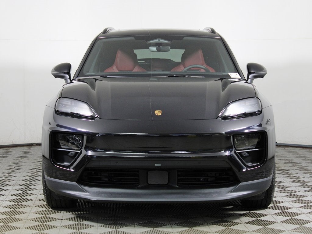 2025 Porsche Macan Electric 4S