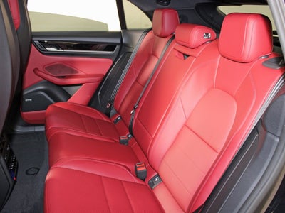 2025 Porsche Macan Electric 4S