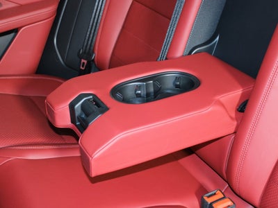 2025 Porsche Macan Electric 4S