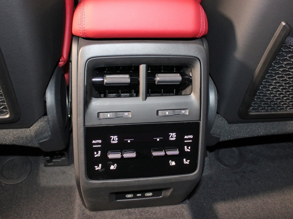 2025 Porsche Macan Electric 4S