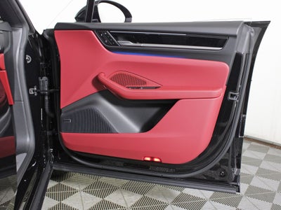 2025 Porsche Macan Electric 4S