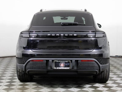 2025 Porsche Macan Electric 4S